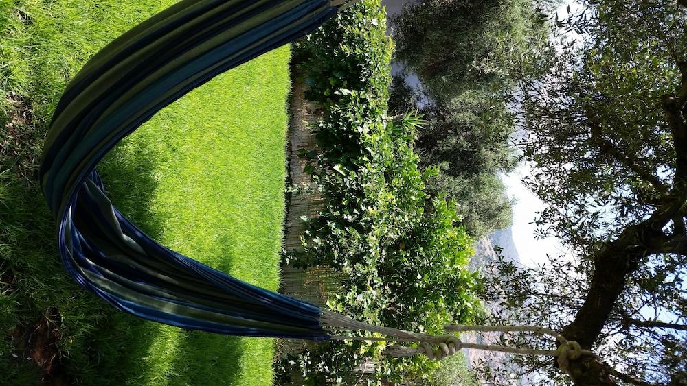 מאליה Emerald Hotel מראה חיצוני תמונה