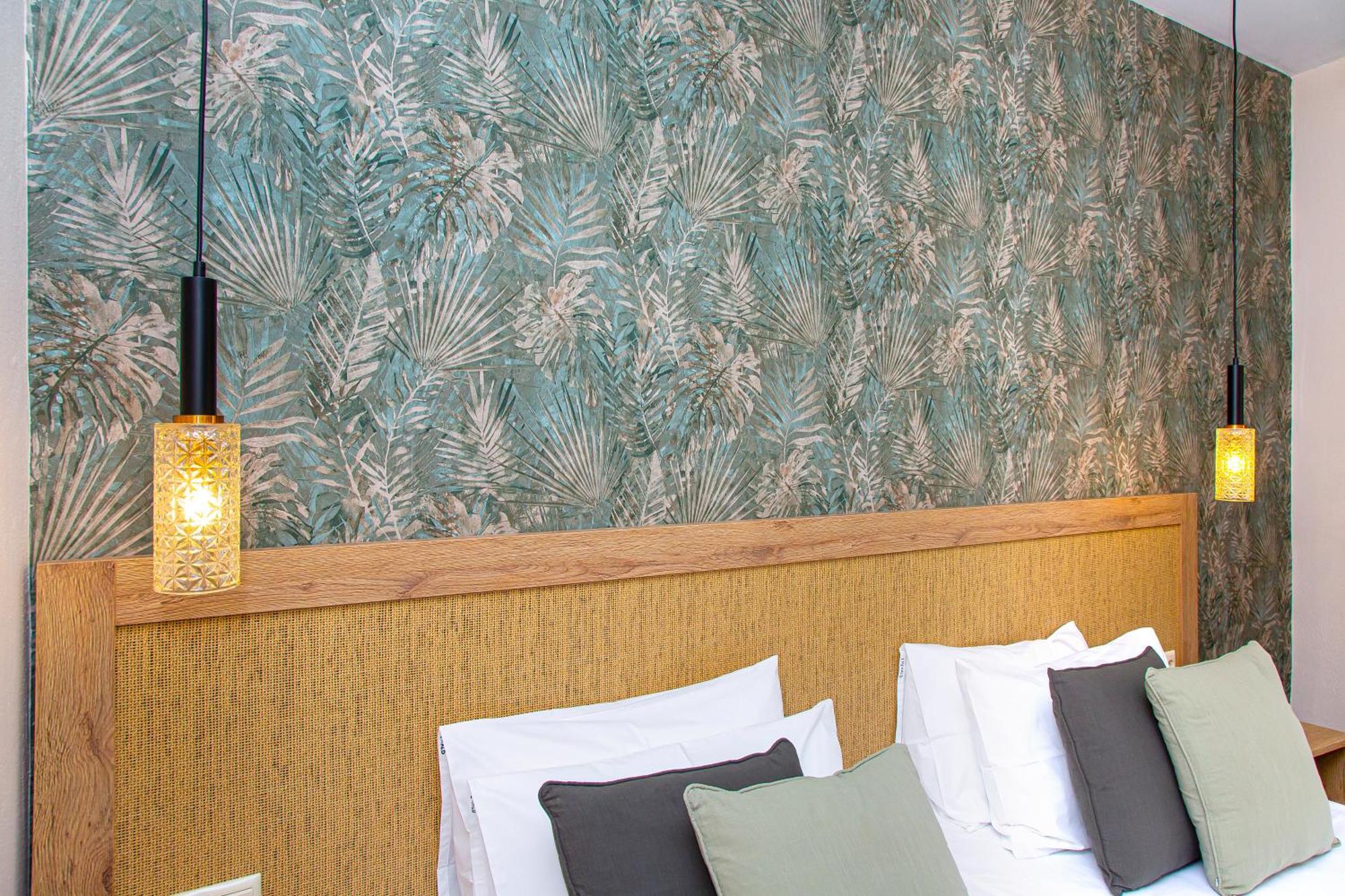 מאליה Emerald Hotel מראה חיצוני תמונה