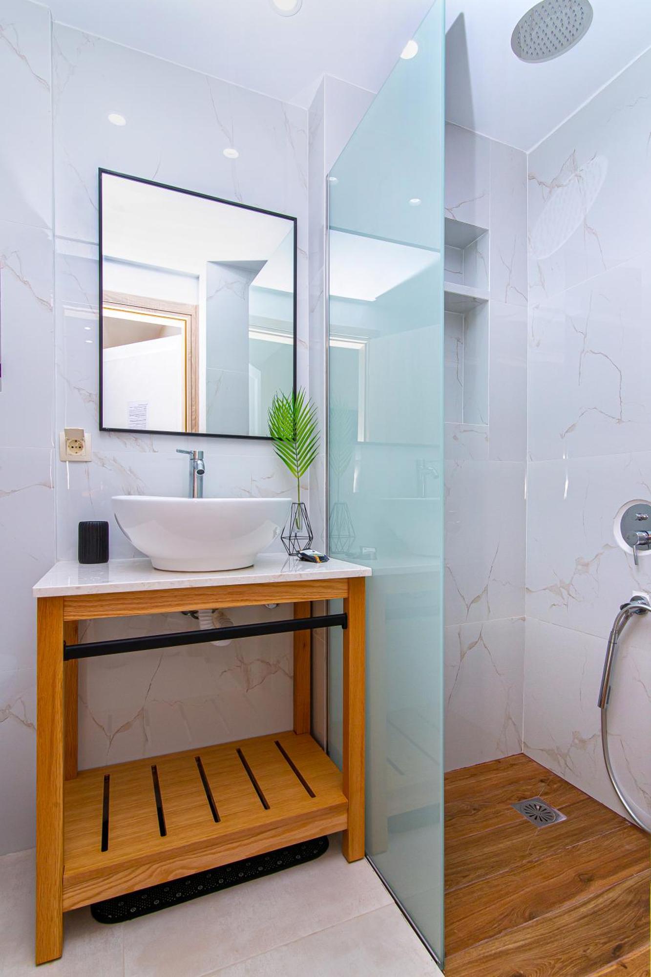 מאליה Emerald Hotel מראה חיצוני תמונה
