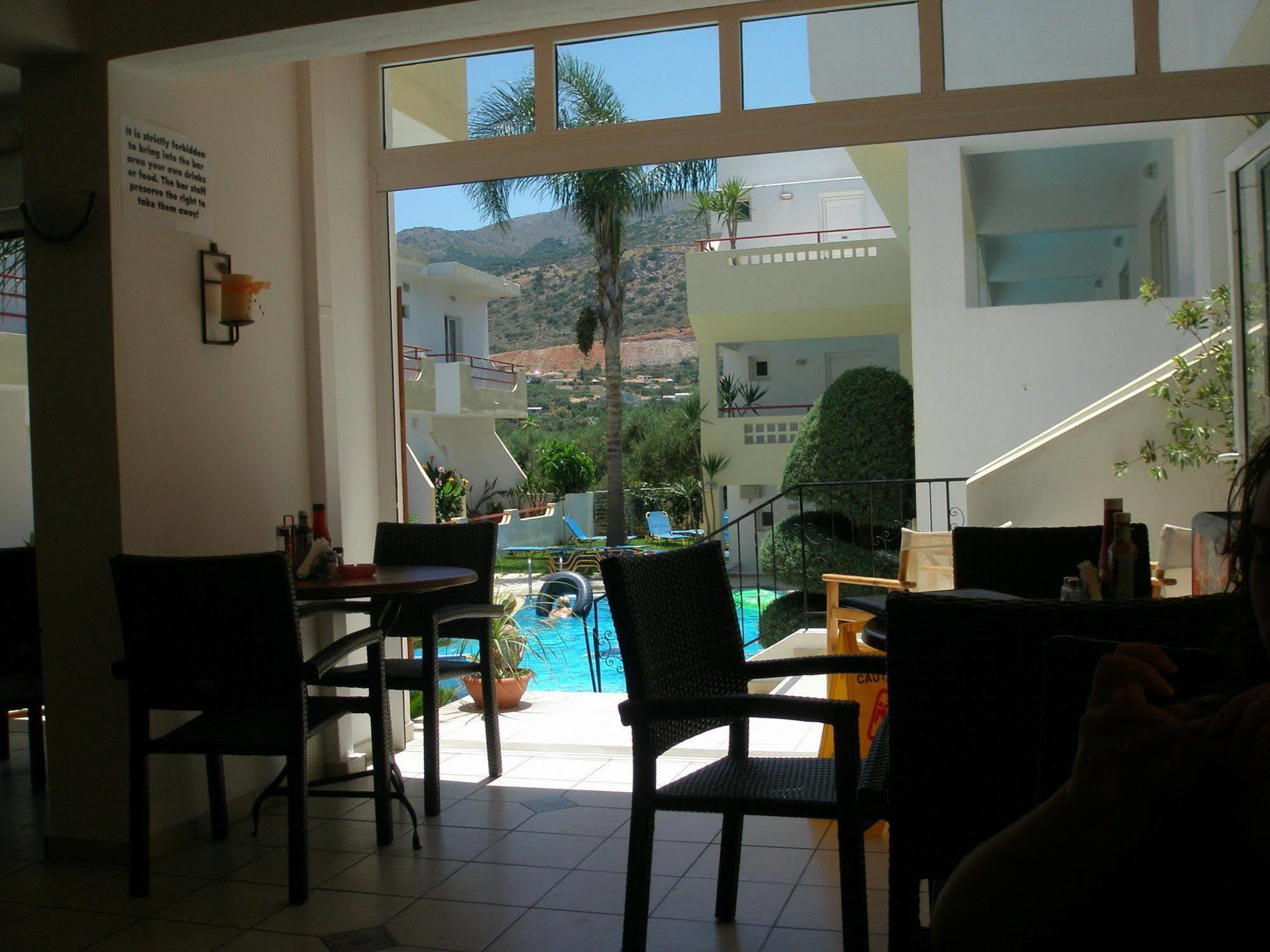 מאליה Emerald Hotel מראה חיצוני תמונה