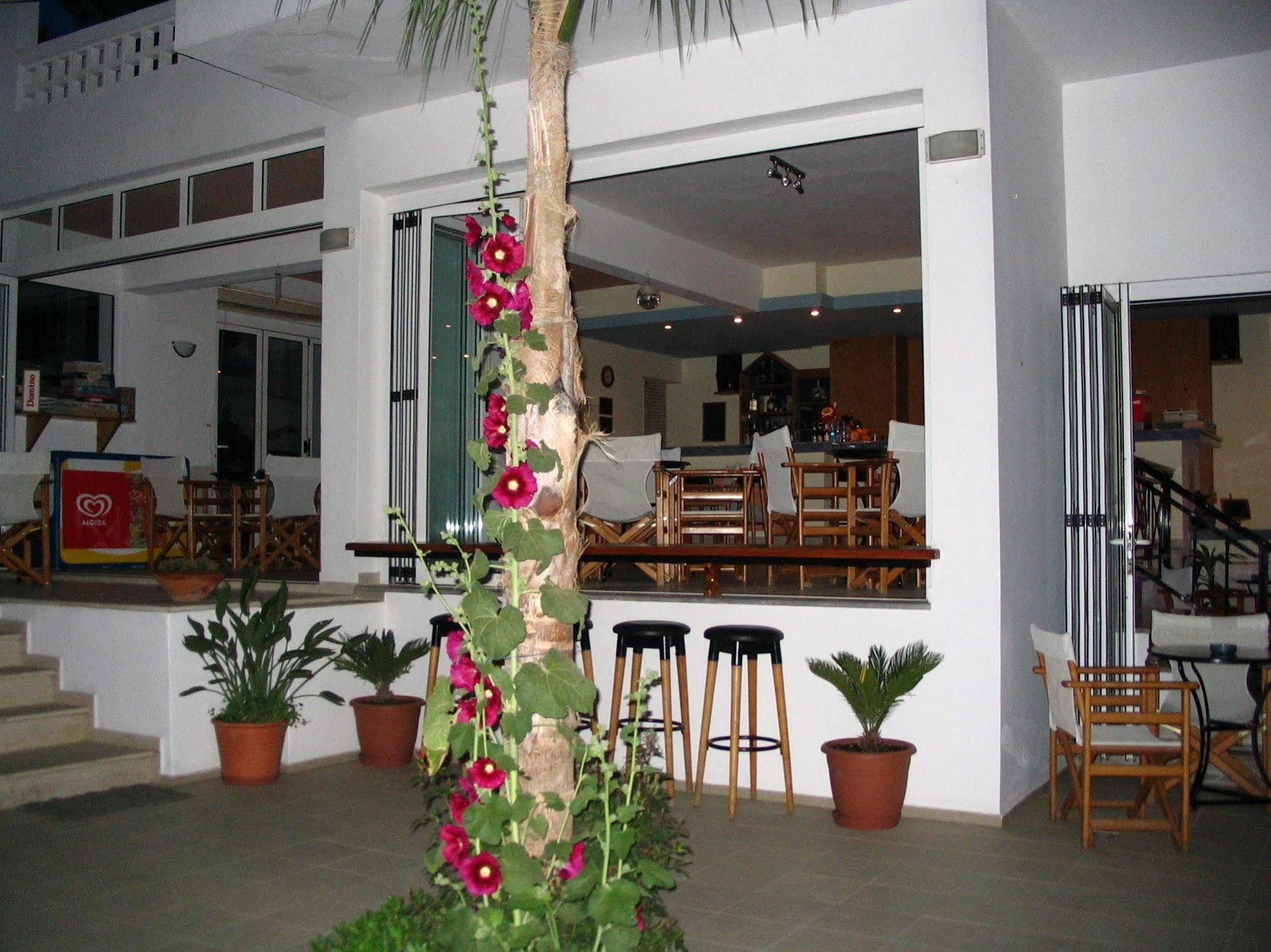 מאליה Emerald Hotel מראה חיצוני תמונה
