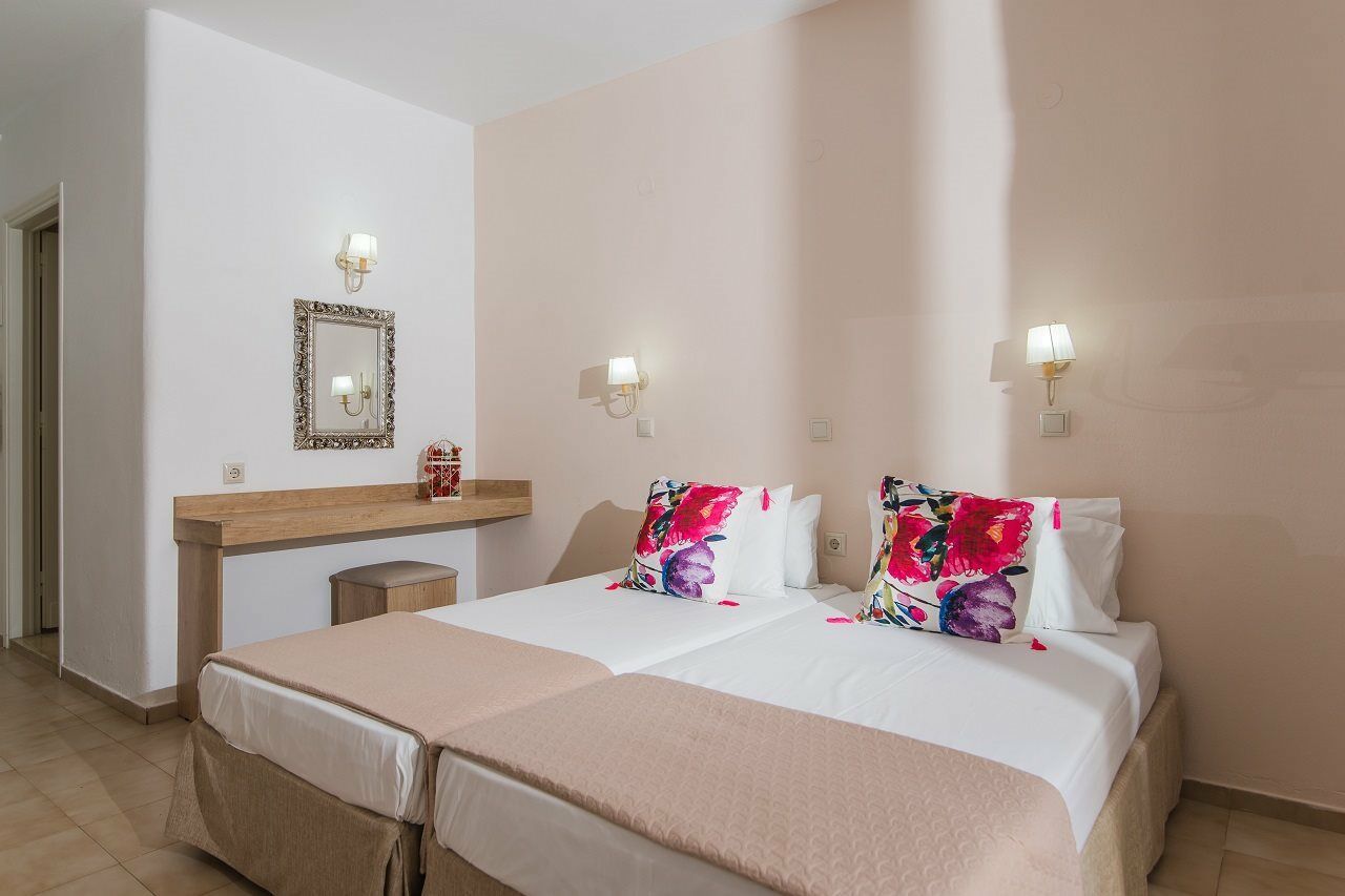 מאליה Emerald Hotel מראה חיצוני תמונה